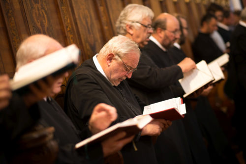 Chorgebet im Stift Göttweig